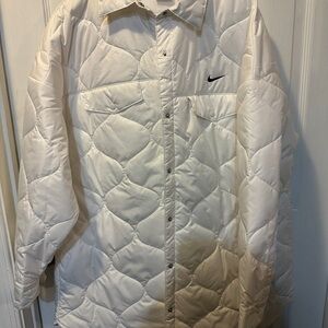 Nike Women's White Quilted Lightweight Jacket